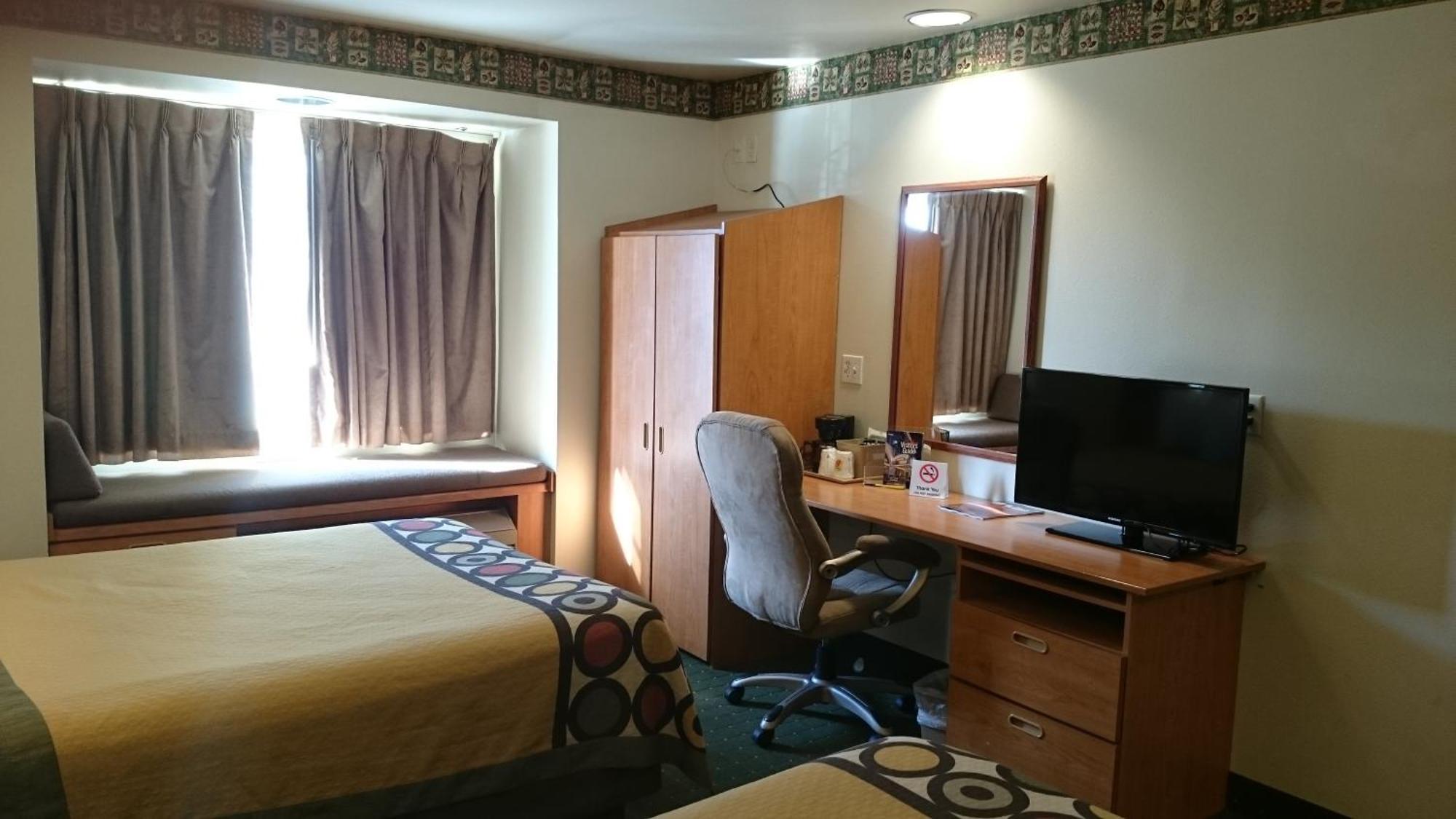Super 8 By Wyndham Pride Midvale/Midvalley/Salt Lake City Exteriör bild